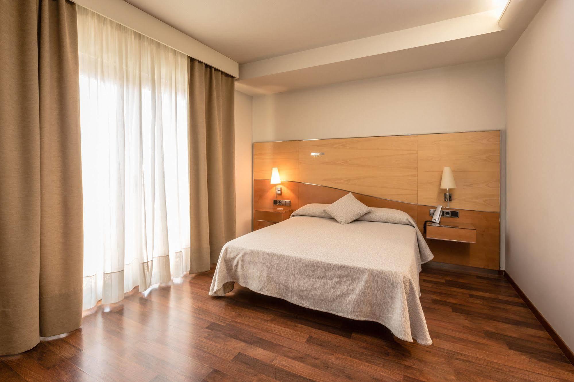 Hotel Rull Deltebre Εξωτερικό φωτογραφία